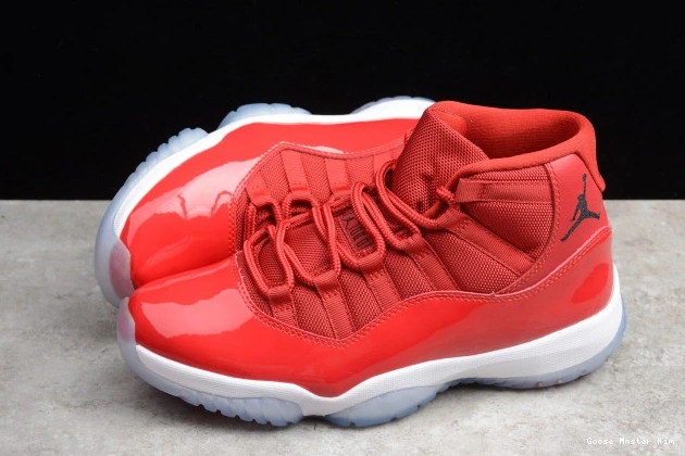 RetroGym Red Jordan 378037-623 Air 11 0813
